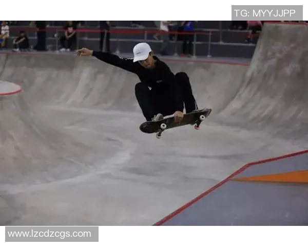 南京滑板队灵活性创新高引领全国滑板运动新趋势 南京滑板队灵活性创新高引领全国滑板运动新趋势