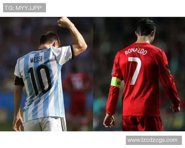 传奇足球前锋的辉煌历程与传奇瞬间解析 传奇足球前锋的辉煌历程与传奇瞬间解析