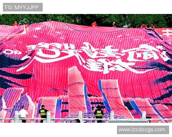 足球互动墙打造全新球迷体验助力赛事热情提升 足球互动墙打造全新球迷体验助力赛事热情提升